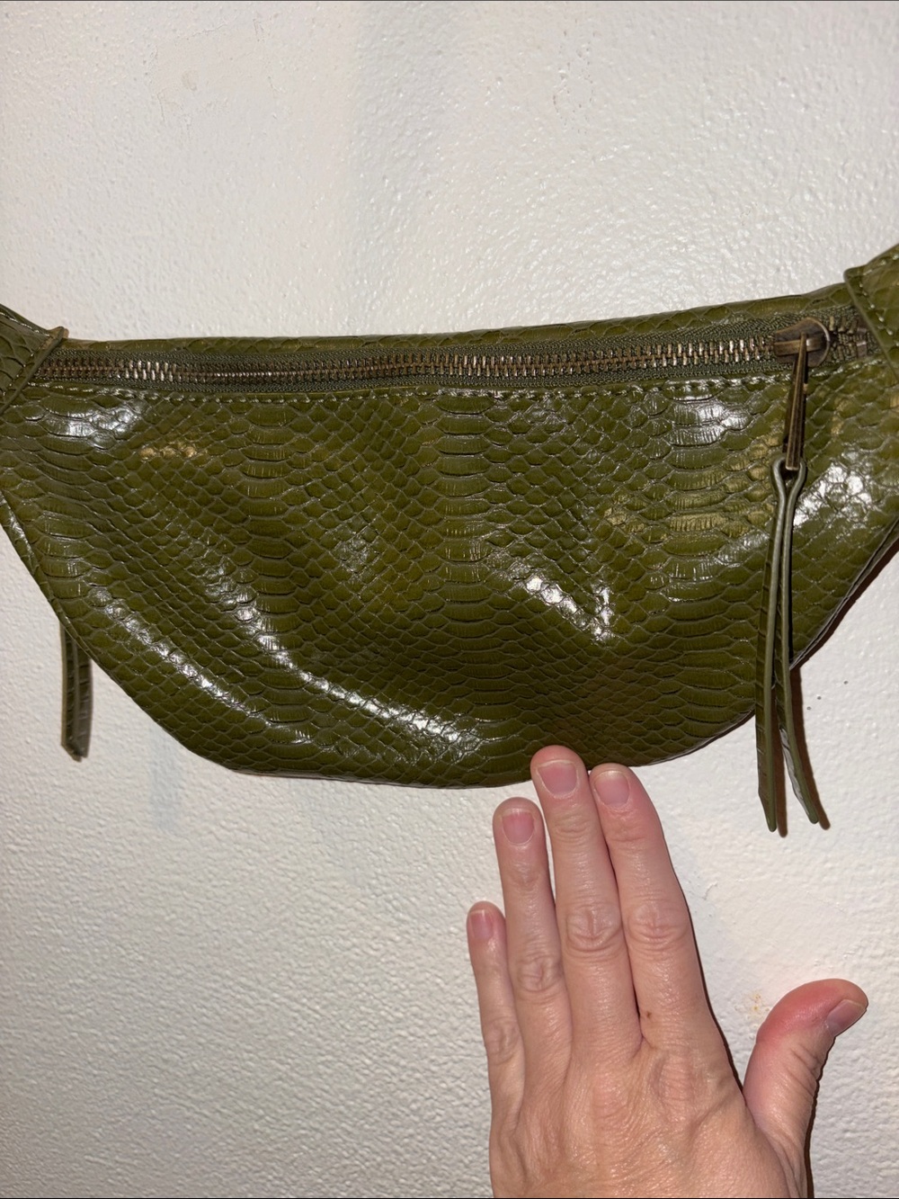 The Drop Olive Green Preston belt bag or Crossbody bag - Picture 11 of 12